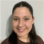 Professora de apoyo escolar especializada en clases para niños de primària